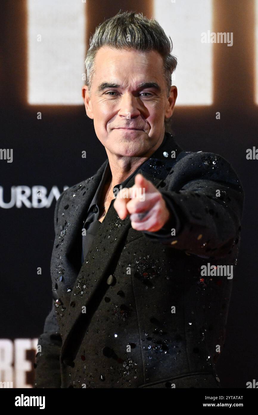 Roma, Italia. 6 dicembre 2024. Robbie Williams partecipa alla prima di ''Better Man'' all'Auditorium Parco della musica di Roma, il 6 dicembre 2024. (Foto di Domenico Cippitelli/NurPhoto) credito: NurPhoto SRL/Alamy Live News Foto Stock