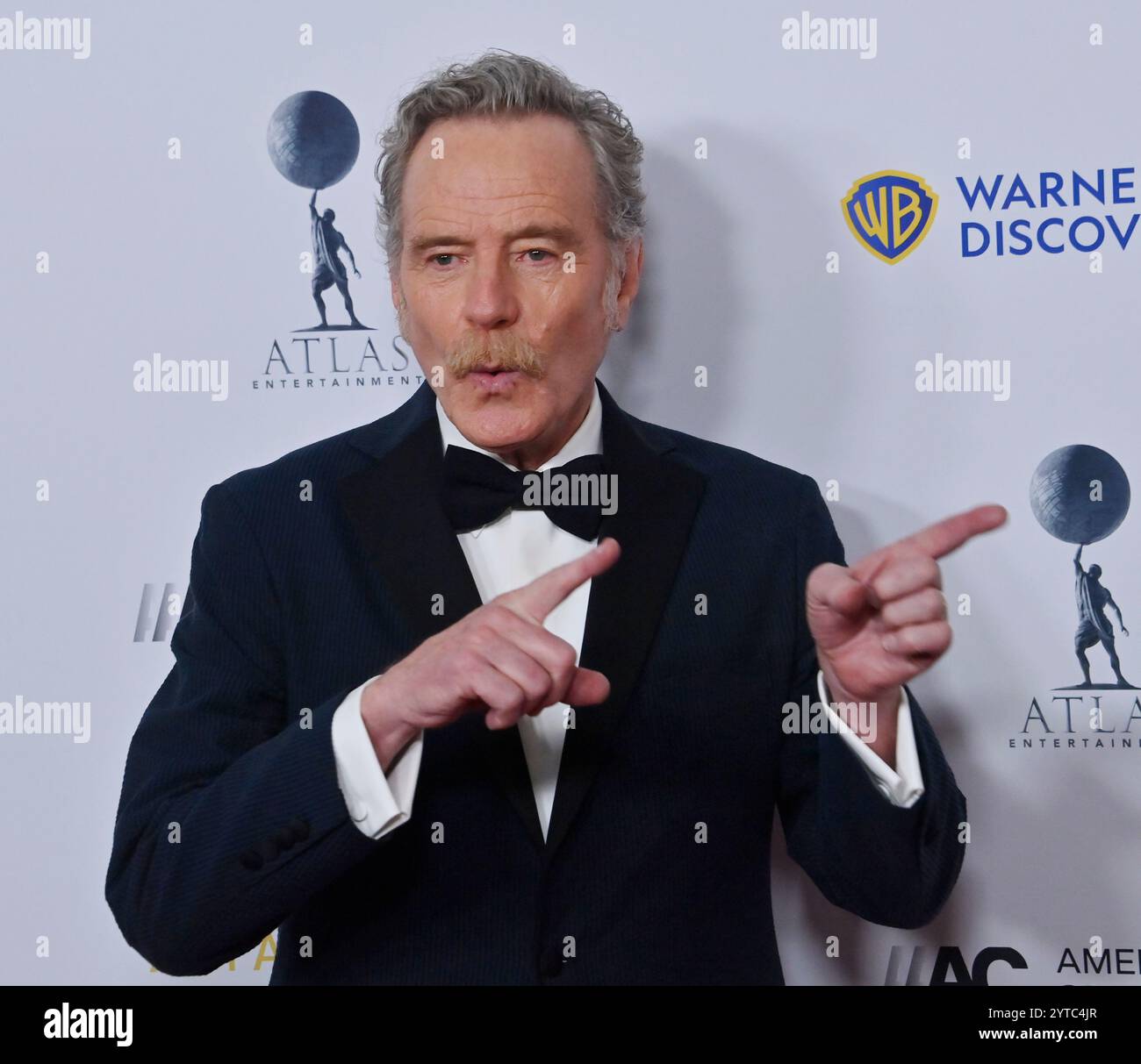 Beverly Hills, Stati Uniti. 6 dicembre 2024. L'attore Bryan Cranston partecipa al 38° premio annuale American Cinematheque Awards in onore di Jessica Chastain al Beverly Hilton di Beverly Hills, California, venerdì 6 dicembre 2024. Roven è stato premiato con il Power of Cinema Award. Foto di Jim Ruymen/UPI credito: UPI/Alamy Live News Foto Stock