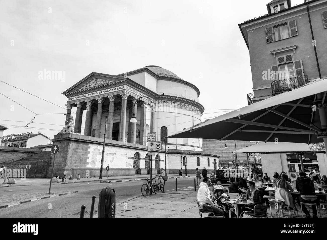 Torino - 27 marzo 2022: La chiesa della Gran madre di Dio è una chiesa in stile neoclassico situata sulla riva occidentale del fiume po, di fronte al po Foto Stock