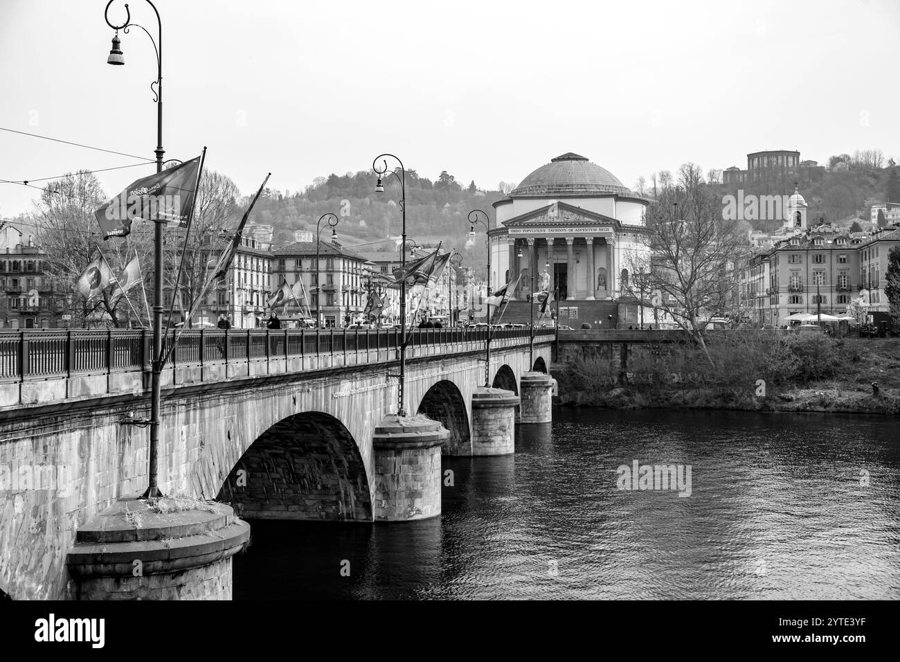 Torino - 27 marzo 2022: La chiesa della Gran madre di Dio è una chiesa in stile neoclassico situata sulla riva occidentale del fiume po, di fronte al po Foto Stock