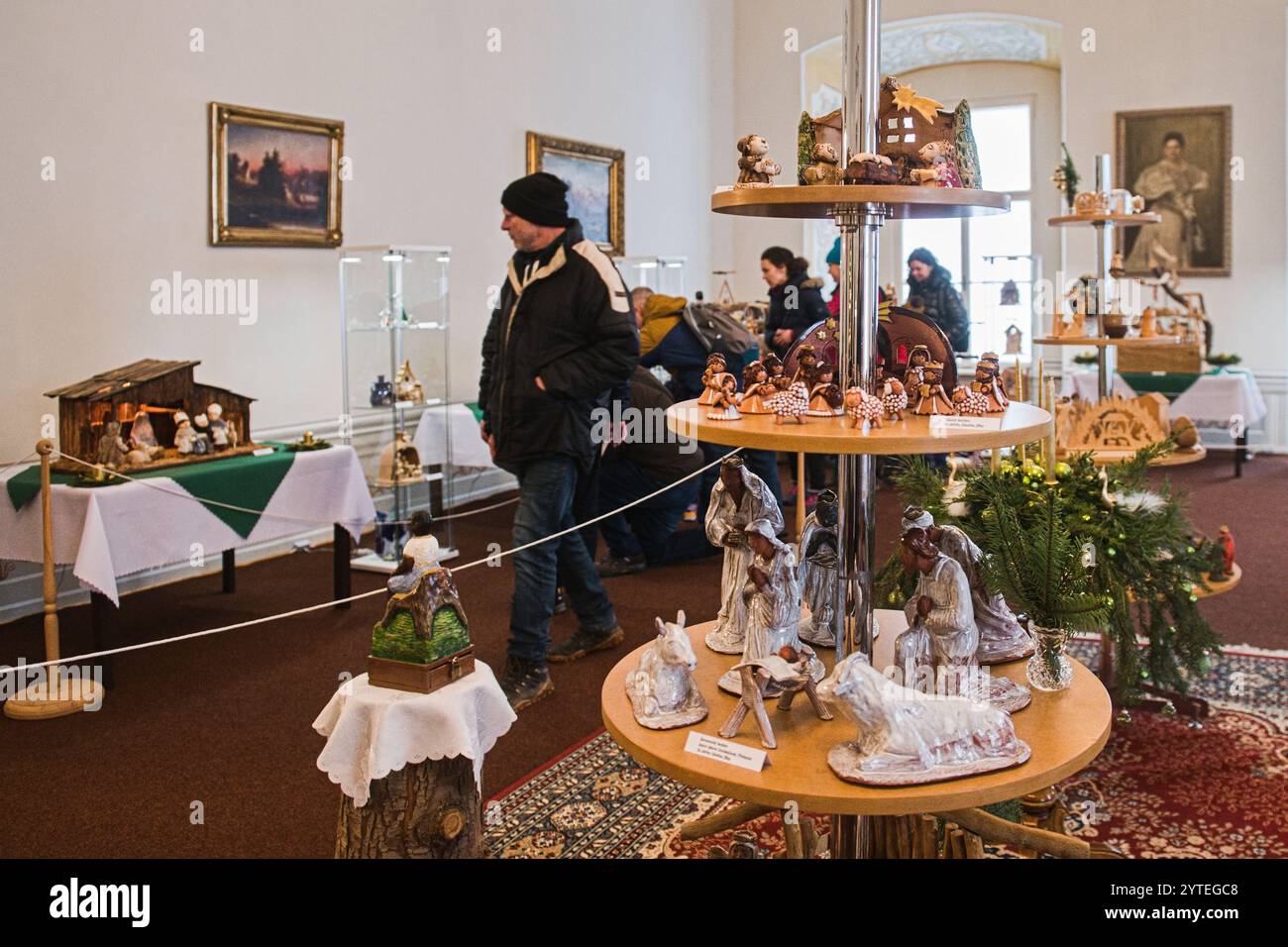 Rosice, regione di Brno. 7 dicembre 2024. Presepi Mostra nel castello di Rosice, regione di Brno, Repubblica Ceca, 7 dicembre 2024. Crediti: Patrik Uhlir/CTK Photo/Alamy Live News Foto Stock