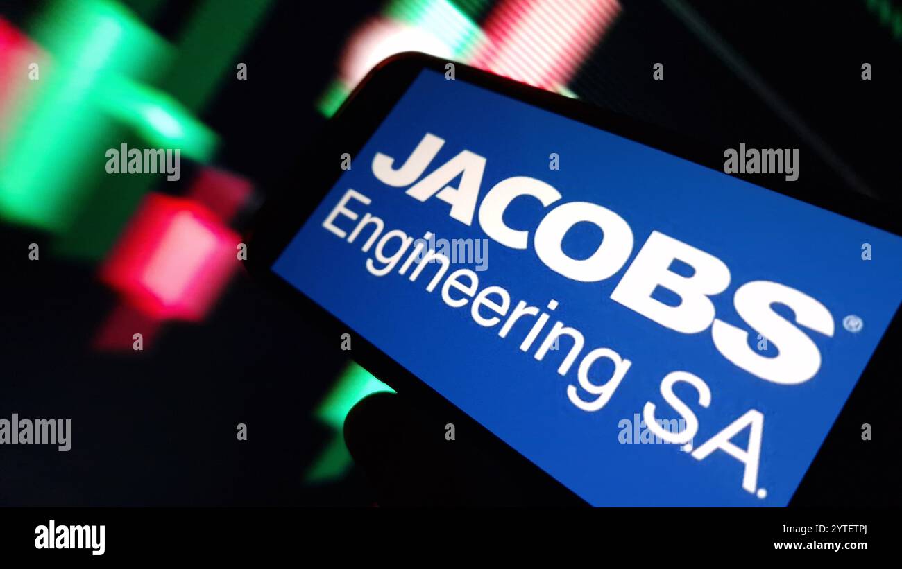 Konskie, Polonia - 3 dicembre 2024: Logo aziendale Jacobs Engineering visualizzato sul telefono cellulare Foto Stock