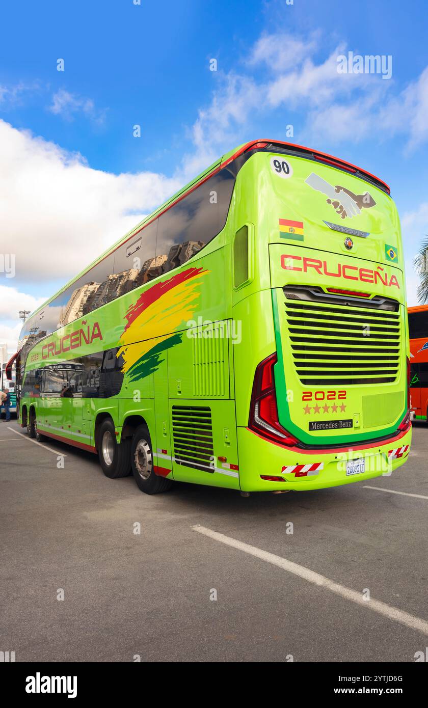 Marcopolo Paradiso G8 1800 DD Mercedes-Benz o-500RS Bluetec 6 2023 autobus moderno in mostra alla fiera Bus Brasil Fest 2024 in Brasile. Foto Stock