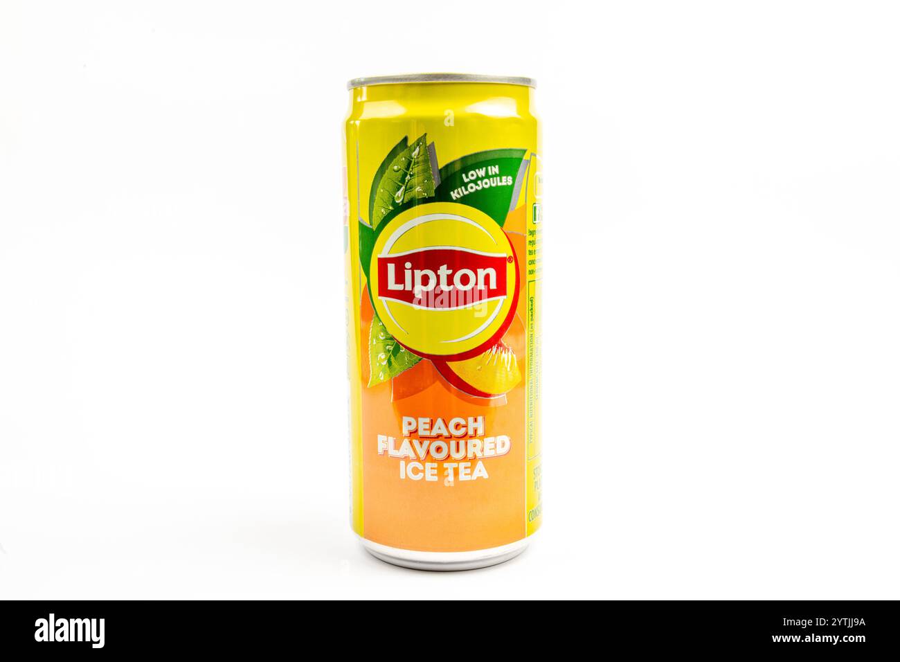 Scatola da tè alla pesca di marca Lipton isolata su sfondo bianco Foto Stock