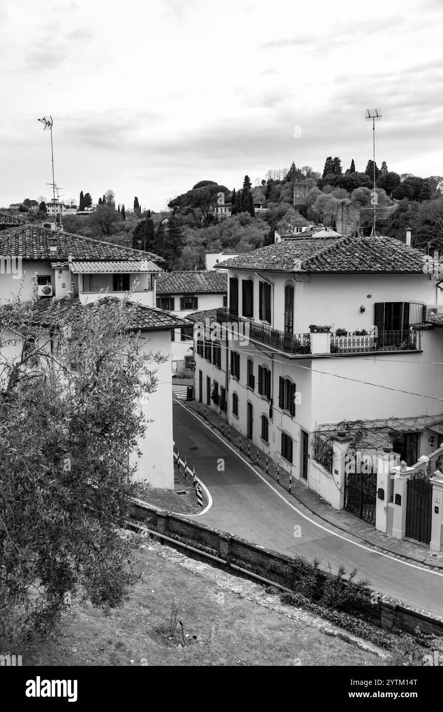 Firenze, Italia - 5 aprile 2022: Architettura tipica e vista sulla strada a Firenze, Toscana, Italia. Foto Stock