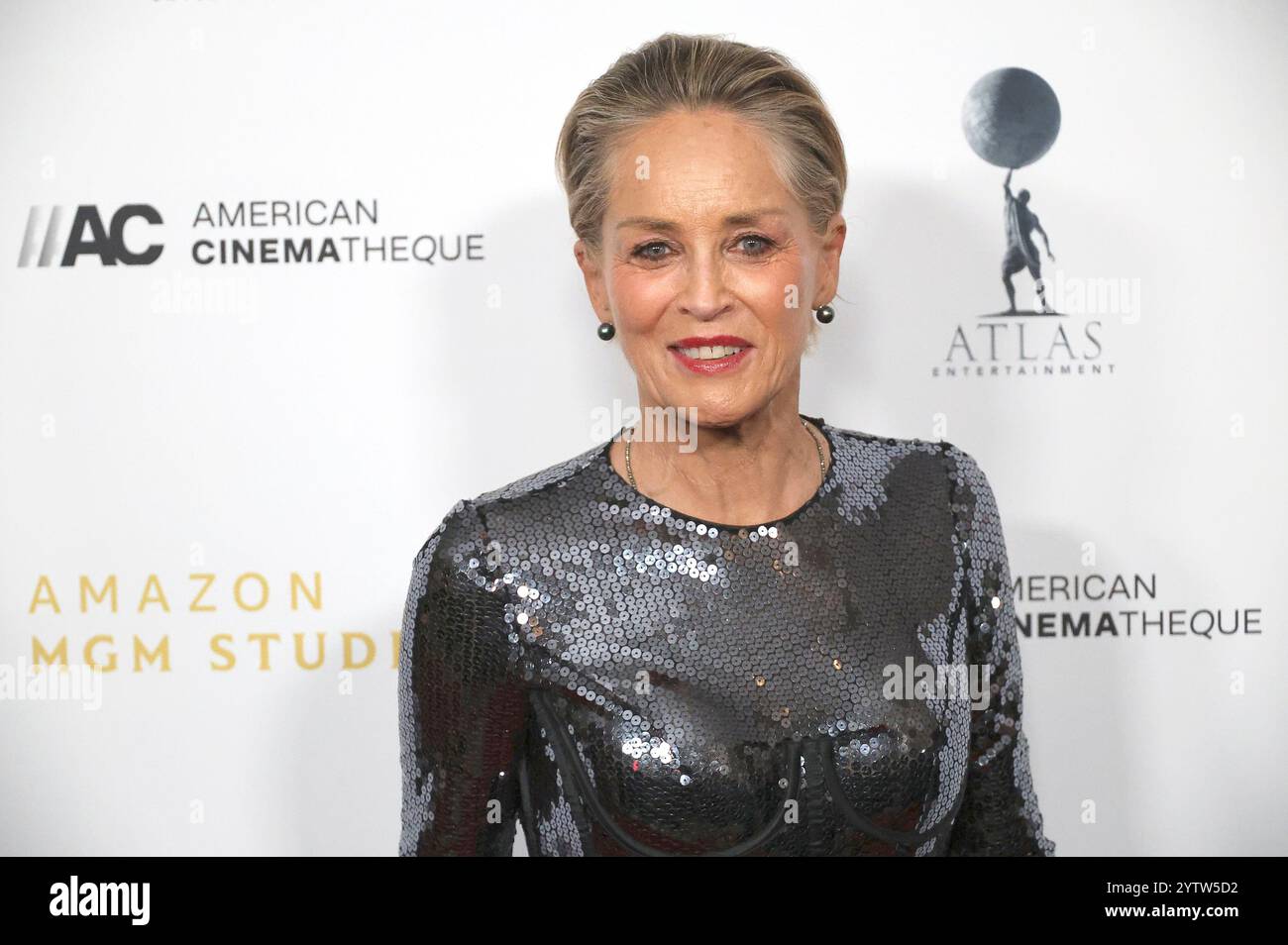 Sharon Stone bei der Verleihung der 38. American Cinematheque Awards in Beverly Hilton Hotel. Beverly Hills, 06.12.2024 anni Foto Stock