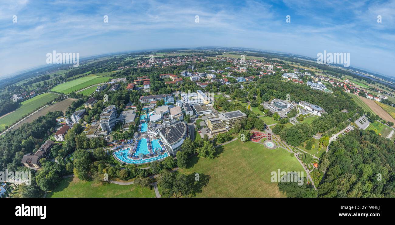 Vista aerea delle terme di Bad Füssing intorno ai giardini delle terme nel quartiere meridionale di Passau Foto Stock