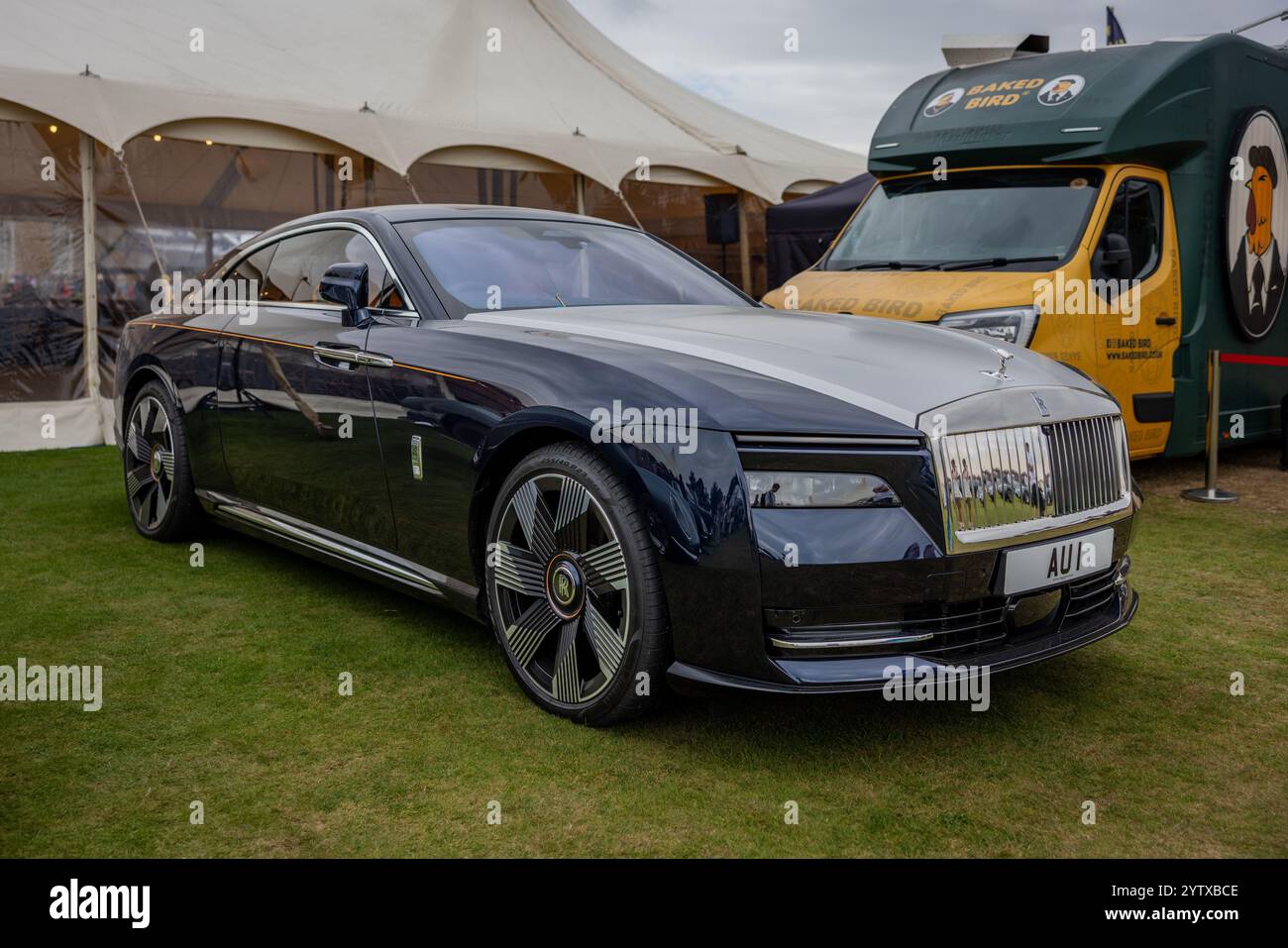 Rolls-Royce Spectre, in mostra al Salon Privé Concours d'Elégance Motor show tenutosi a Blenheim Palace. Foto Stock