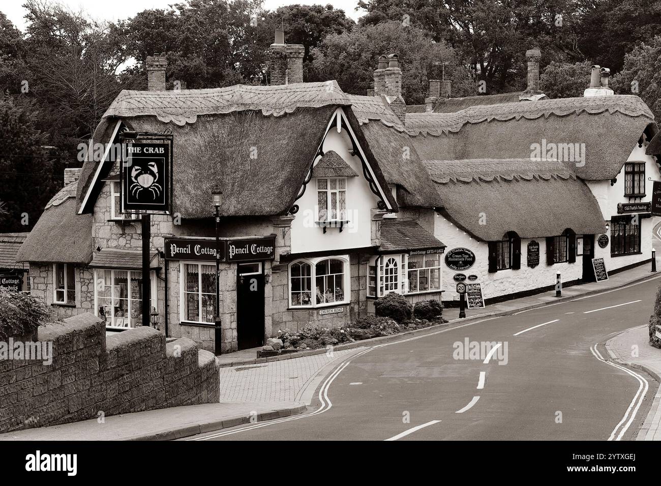 Guardando a ovest di Church Road, Shanklin, Isola di Wight Foto Stock