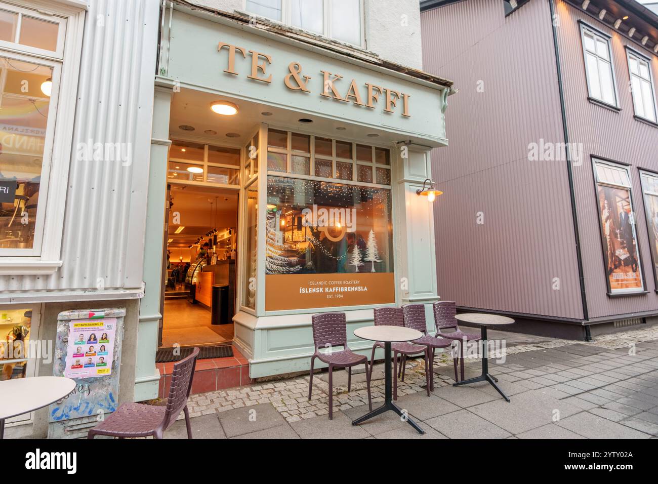 Reykjavík, Islanda - 26 novembre 2024: Te e Kaffi islandese caffetteria torrefazione Foto Stock