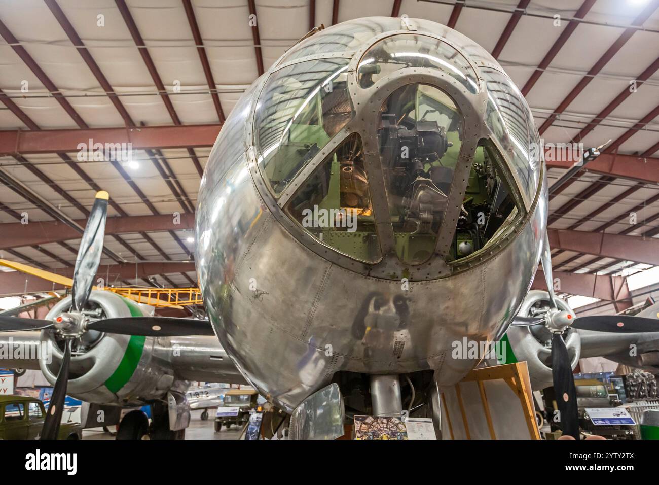 Pueblo, Colorado - Boeing B-29 Superfortress presso il Pueblo Weisbrod Aircraft Museum. Il museo si trova in quella che era la Pueblo Army Air base du Foto Stock