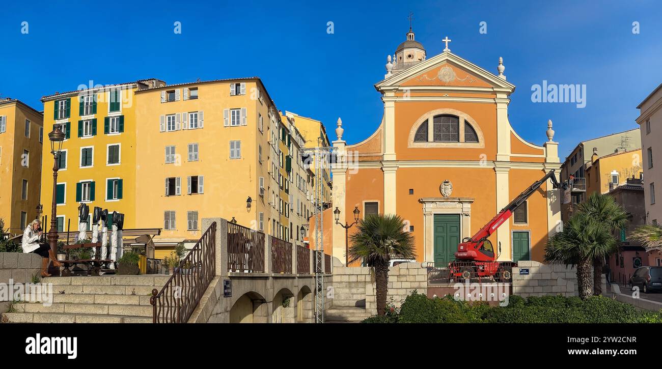 FRANCIA. CORSE-DU-SUD (2A) AJACCIO, LA CATTEDRALE DI NOTRE-DAME DE L'ASSOMPTION (SANTA MARIA ASSUNTA). PREPARATIVI PER LA VISITA DEL PAPA DEL 15 DICEMBRE Foto Stock