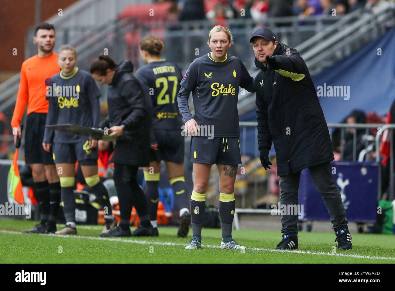 Londra, Regno Unito. 8 dicembre 2024. Brian Sørensen durante il Tottenham Hotspur vs Everton nella WSL. Foto Stock