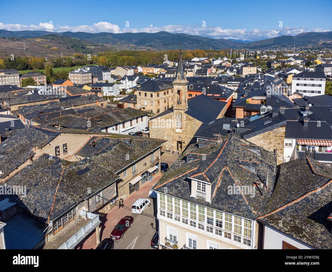 Villaggio di Cacabelos, regione di El Bierzo, Castiglia e León, Spagna Foto Stock