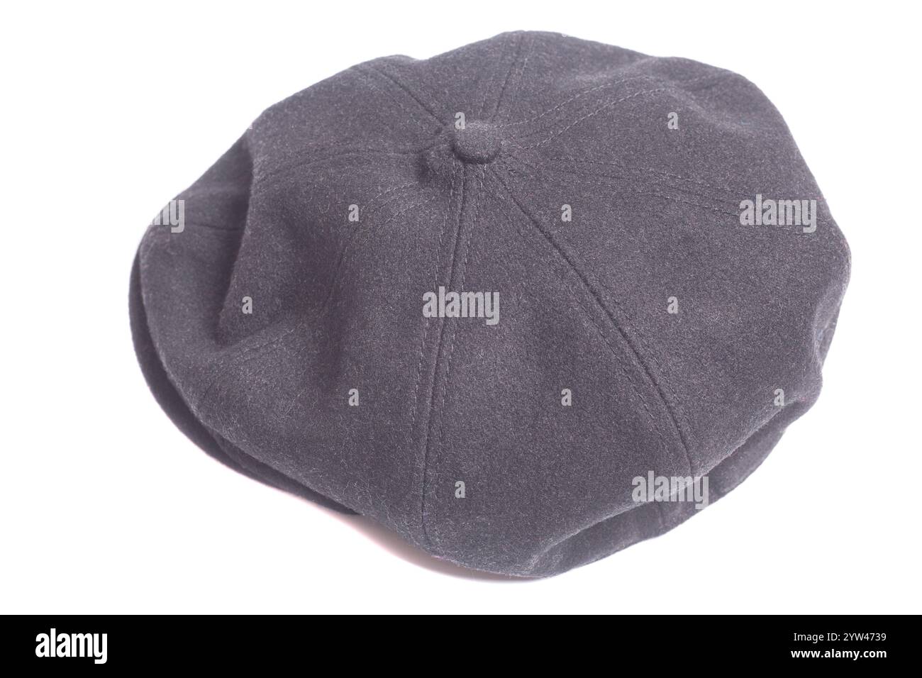Tappo in lana nero isolato su bianco Foto Stock