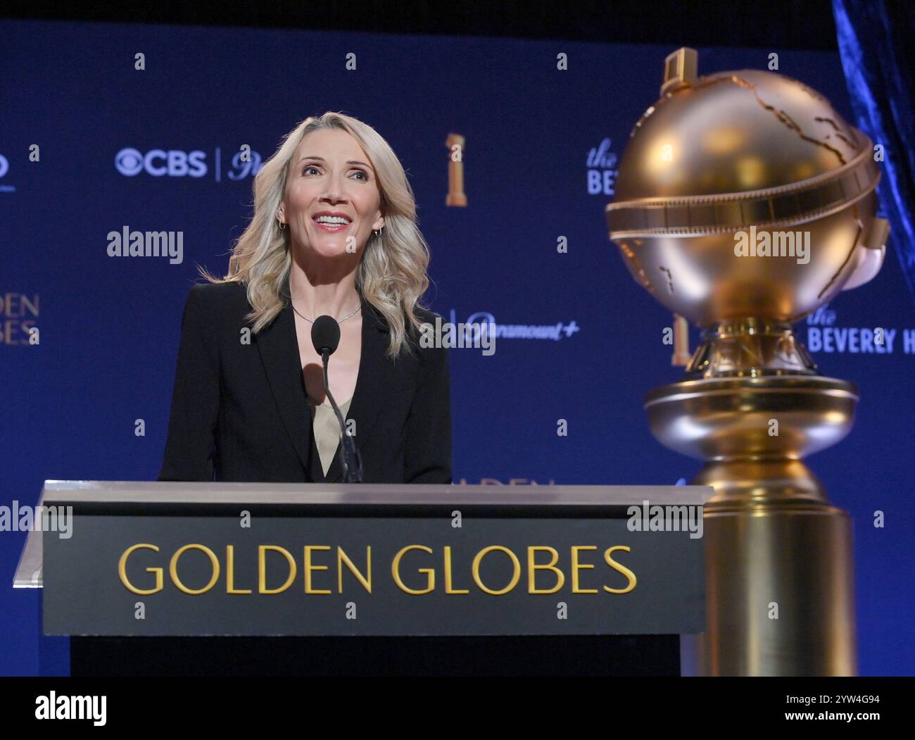 Beverly Hills, Stati Uniti. 9 dicembre 2024. Helen Hoehne, Presidente dei Golden Globes, parla sul palco alla 82a nomination annuale ai Golden Globe Awards al Beverly Hilton Hotel di Beverly Hills, California, lunedì 9 dicembre 2024. Foto di Jim Ruymen/UPI credito: UPI/Alamy Live News Foto Stock
