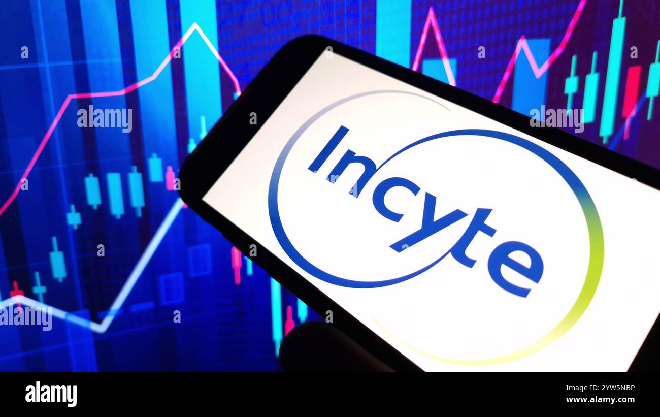 Konskie, Polonia - 8 dicembre 2024: Logo aziendale Incyte visualizzato sul telefono cellulare Foto Stock