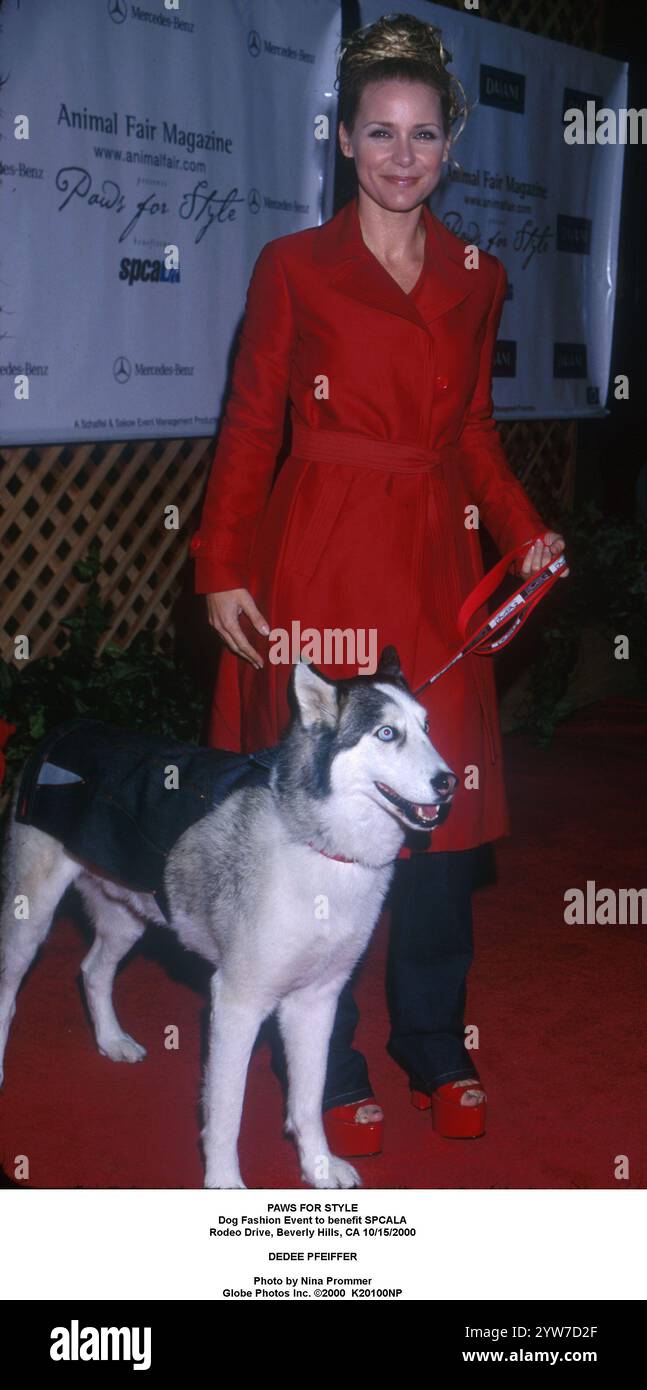 1 GENNAIO 2011 - PAWS PER LO STILE. Dog Fashion Event a vantaggio di SPCALA. Rodeo Drive, Beverly Hills, CA 15/10/2000..DEE PFEIFFER. (Credit Image: © Nina Prommer/ZUMA Press Wire) SOLO PER USO EDITORIALE! Non per USO commerciale! Foto Stock
