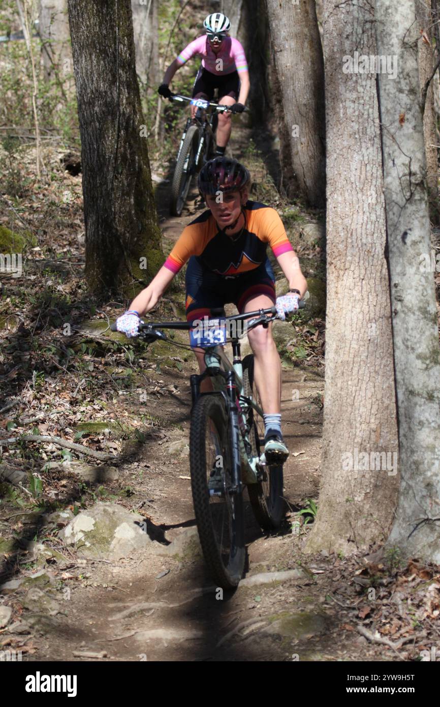 Tennessee National Mountain Bike Festival 2024 XCO Race 2024 al WindRock Bicycle Park di Oliver Springs, Tennessee, Stati Uniti. Foto Stock