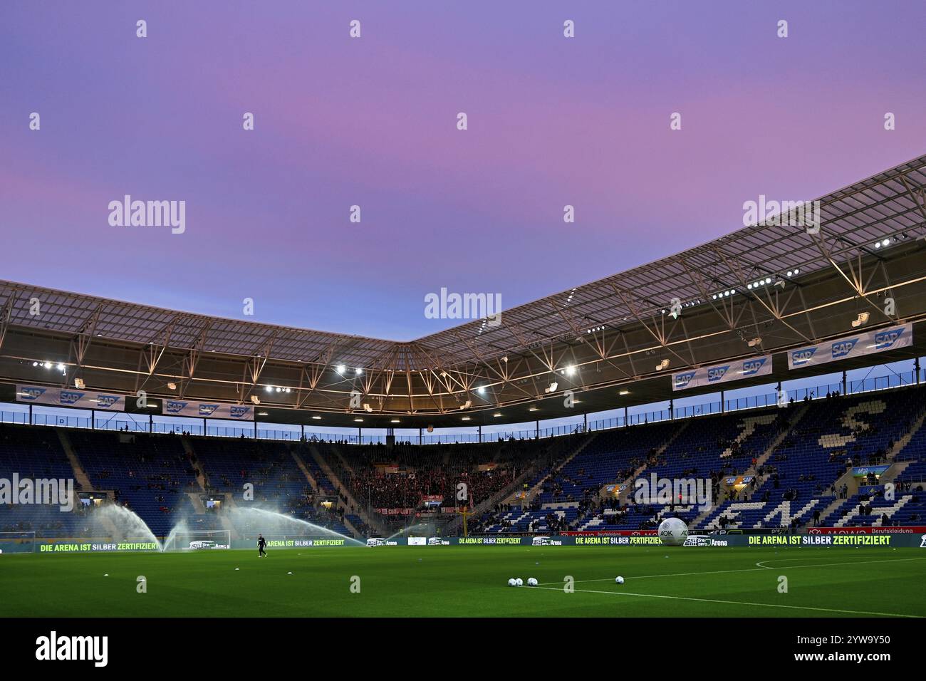 Interni, panoramica, atmosfera serale, Blue Hour, PreZero Arena, Sinsheim, Baden-Wuerttemberg, Germania, Europa Foto Stock