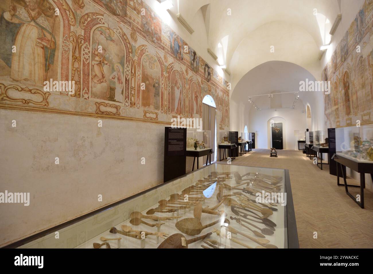 Italia, Basilicata, Matera, Museo Nazionale di Matera, Ex ospedale di San Rocco, Chiesa del Cristo Flagellato, mostra etnografica Foto Stock