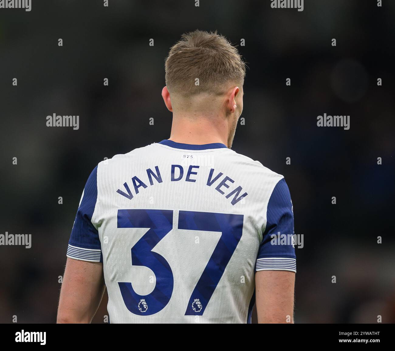 Londra, Regno Unito. 8 dicembre 2024. Tottenham Hotspur V Chelsea - Premier League - Stadio Tottenham Hotspur. Tottenham è Micky Van de Ven. Crediti immagine: Mark Pain / Alamy Live News Foto Stock