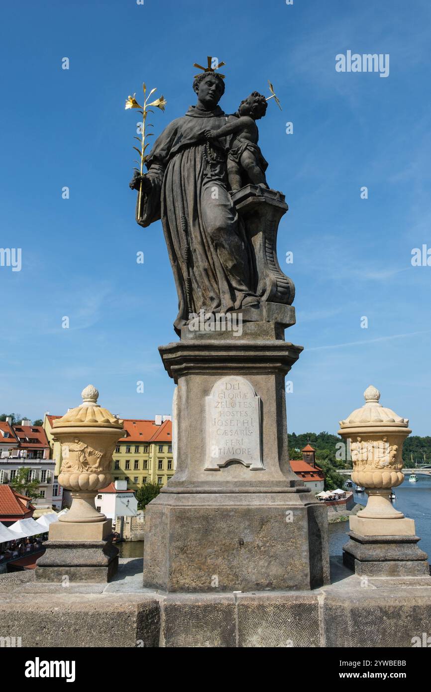 Sant'Antonio da Padova, Ponte Carlo, Praga, Repubblica Ceca, Cechia. Sant'Antonio è il santo patrono degli oggetti smarriti e rubati. Foto Stock