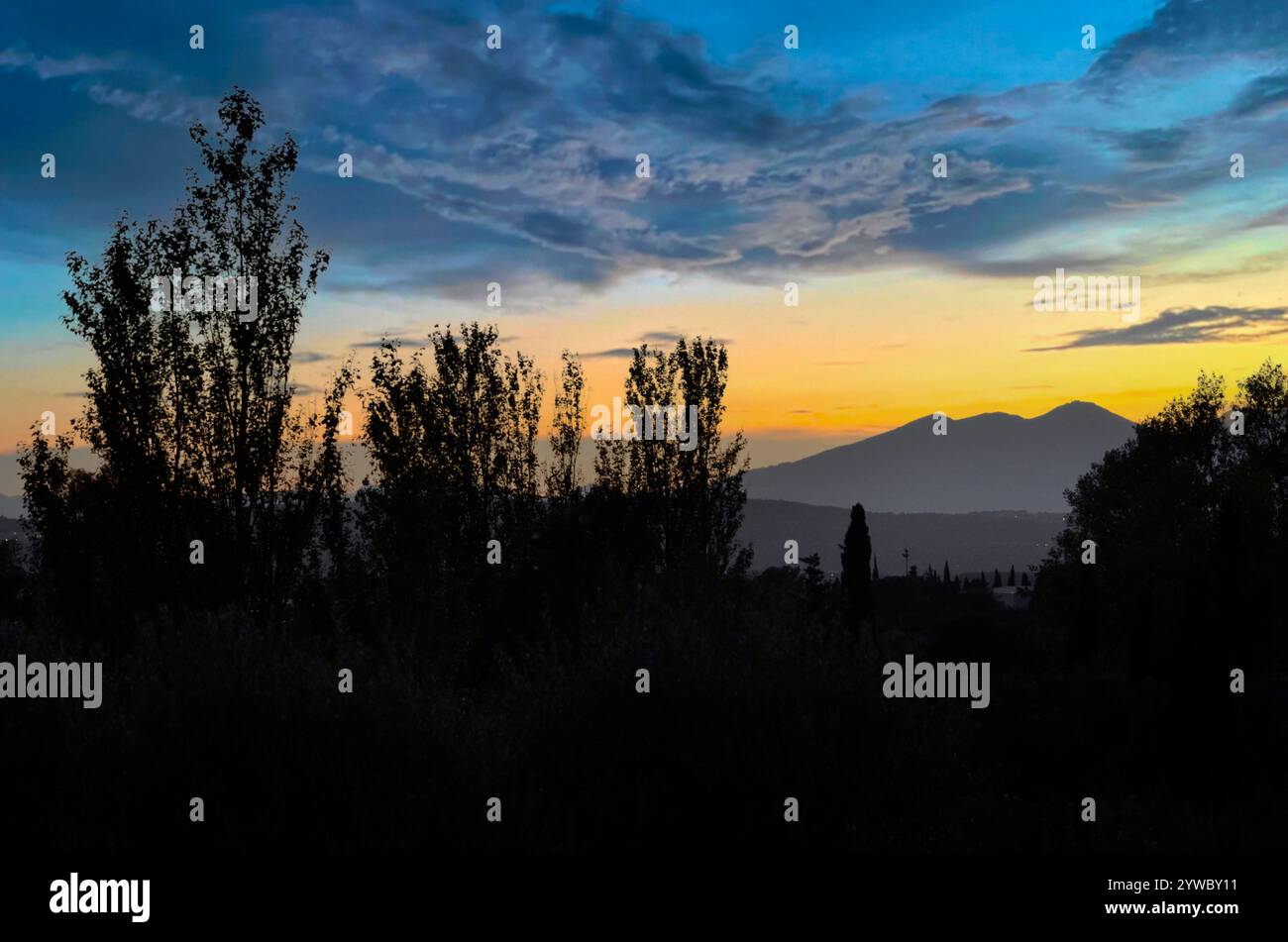 Vista del tramonto dal Peralada Hotel, Spagna Foto Stock