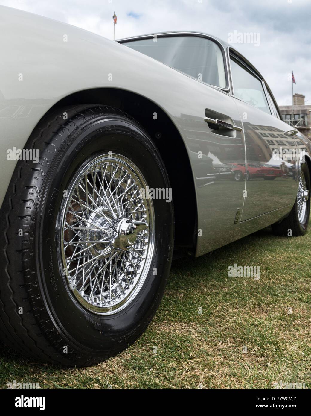 Una Aston Martin DB5 al London Concours 2023 presso la Honourable Artillery Company Foto Stock