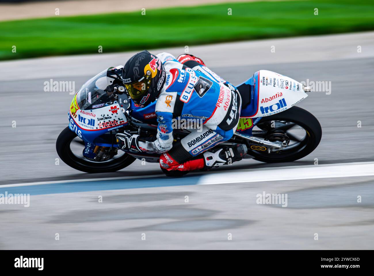 Indianapolis Motor Speedway 9-14-2008 Indianapolis IN, USA Scott Redding che corre verso un quarto posto nella pioggia accorcia la gara di classe 125cc a rh Foto Stock