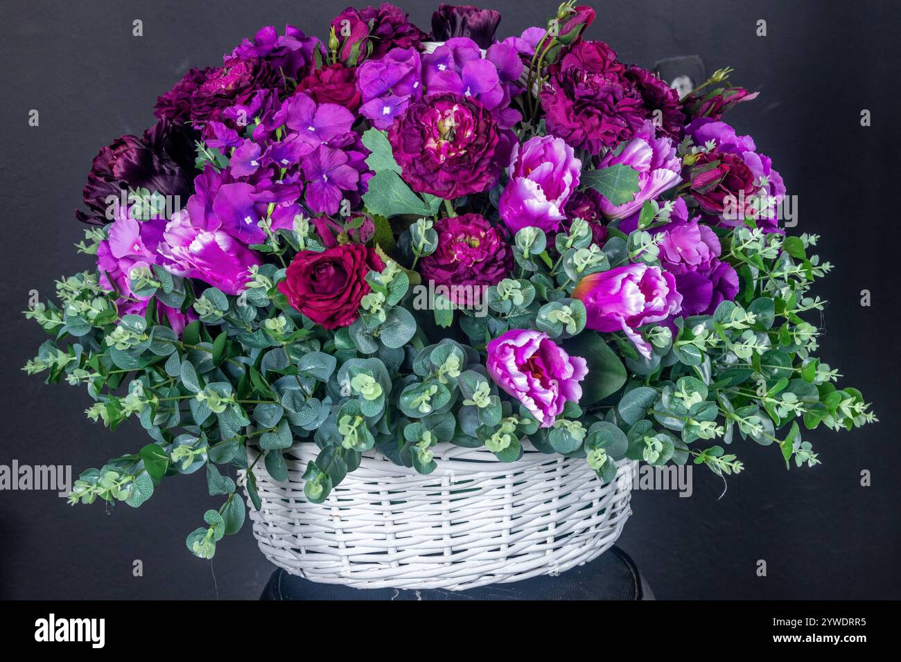 mazzi di fiori per occasioni speciali e funerali Foto Stock