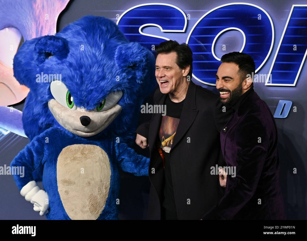 Jim Carrey e Lee Majdoub partecipano a Sonic the Hedgehog 3 UK Premiere al Cineworld Leicester Square, Londra, Inghilterra. REGNO UNITO. Martedì 10 dicembre 2024 - BANG MEDIA INTERNATIONAL FAMOUS PICTURES 28 HOLMES ROAD LONDON NW5 3AB REGNO UNITO tel +44 (0) 02 7485 1005 email: pictures@famous.uk.com Foto Stock