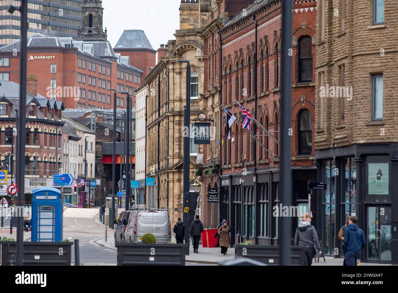 Leeds è una città del West Yorkshire, Inghilterra. È il più grande insediamento dello Yorkshire e il centro amministrativo del City of Leeds Metropolitan Borough, che è il secondo distretto più popoloso del Regno Unito. Foto Stock
