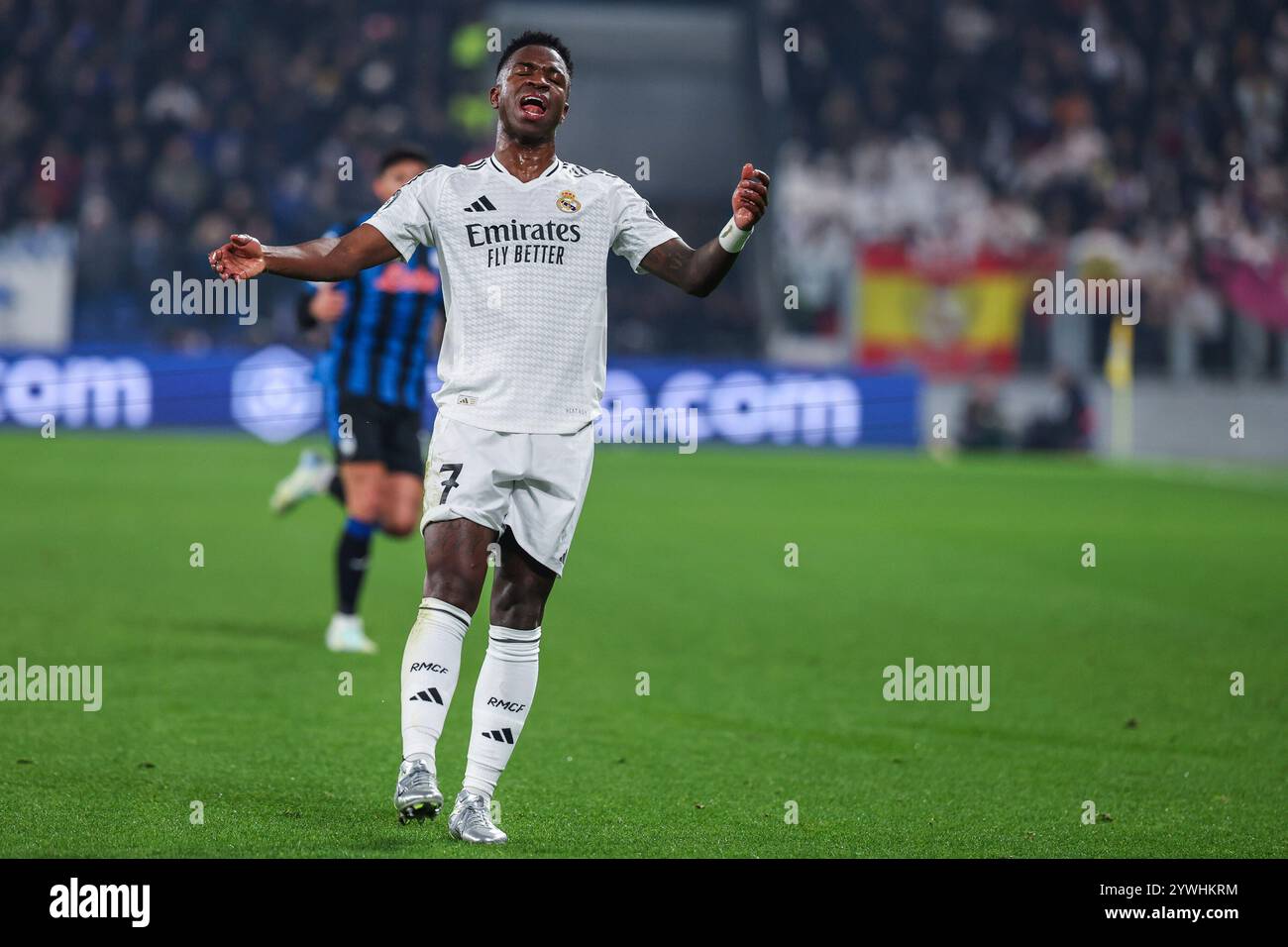 Bergamo, Italia. 10 dicembre 2024. Vinicius Junior del Real Madrid CF reagisce durante la fase di UEFA Champions League 2024/25 League - Matchday6 partita di calcio tra Atalanta BC e Real Madrid CF allo stadio Gewiss credito: dpa/Alamy Live News Foto Stock