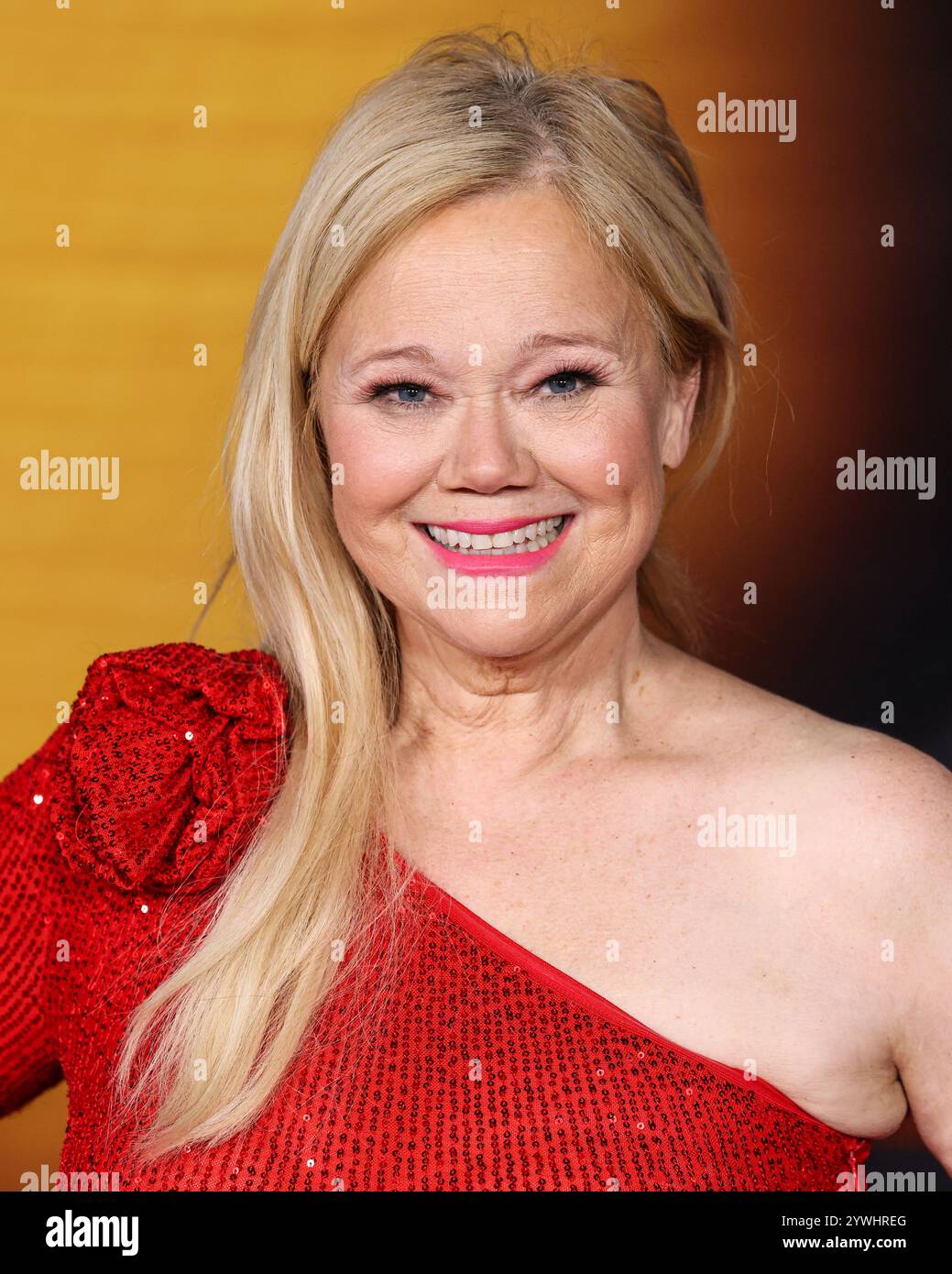 Hollywood, Stati Uniti. 10 dicembre 2024. HOLLYWOOD, LOS ANGELES, CALIFORNIA, USA - 10 DICEMBRE: Caroline Rhea arriva alla premiere di Los Angeles di "A complete Unknown" della Searchlight Pictures tenutasi al Dolby Theatre il 10 dicembre 2024 a Hollywood, Los Angeles, California, Stati Uniti. (Foto di Xavier Collin/Image Press Agency) credito: Image Press Agency/Alamy Live News Foto Stock