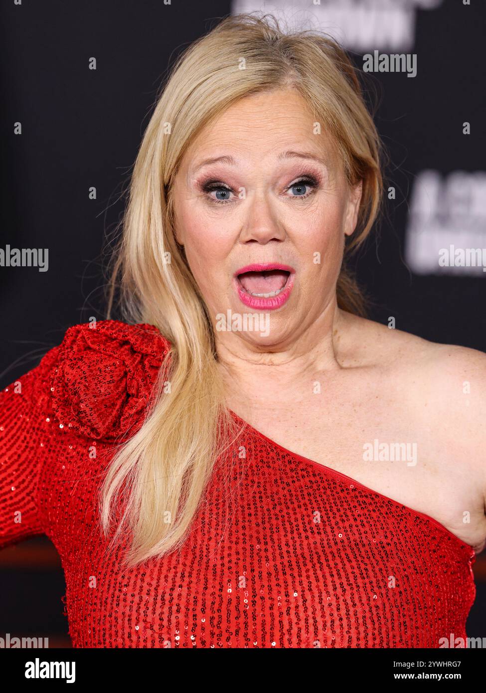 Hollywood, Stati Uniti. 10 dicembre 2024. HOLLYWOOD, LOS ANGELES, CALIFORNIA, USA - 10 DICEMBRE: Caroline Rhea arriva alla premiere di Los Angeles di "A complete Unknown" della Searchlight Pictures tenutasi al Dolby Theatre il 10 dicembre 2024 a Hollywood, Los Angeles, California, Stati Uniti. (Foto di Xavier Collin/Image Press Agency) credito: Image Press Agency/Alamy Live News Foto Stock