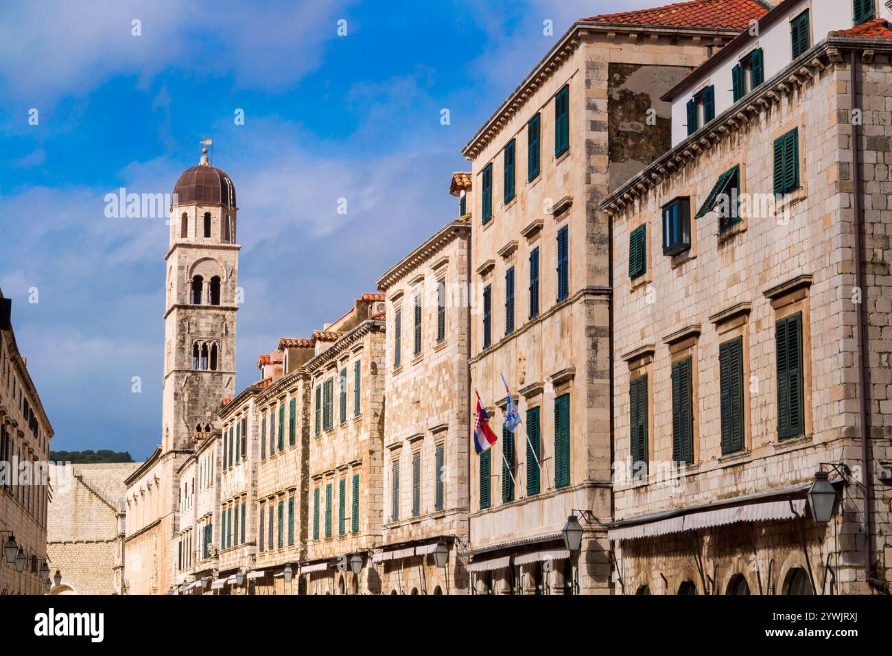 Architettura all'interno della parte vecchia di Dubrovnik, Stradun. Foto Stock