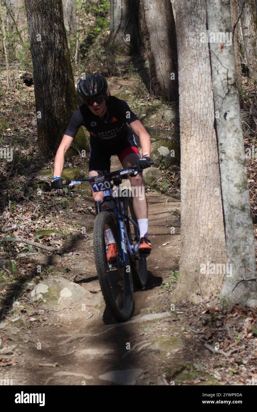 Tennessee National Mountain Bike Festival 2024 al Windrock Bike Park di Oliver Springs, Tennessee, Stati Uniti. Foto Stock