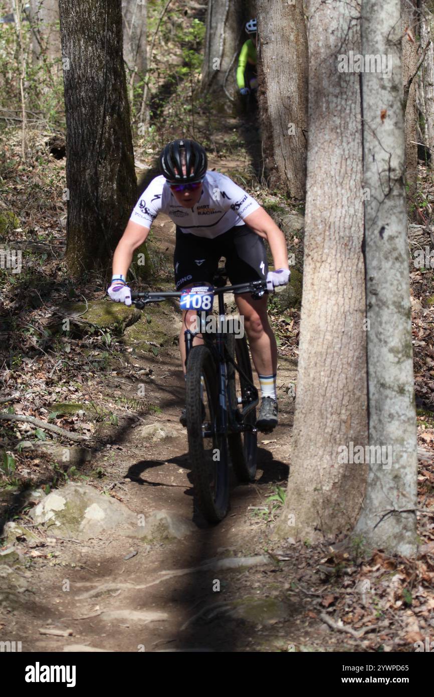 Tennessee National Mountain Bike Festival 2024 al Windrock Bike Park di Oliver Springs, Tennessee, Stati Uniti. Foto Stock