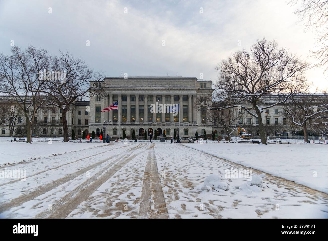 Scena invernale presso l'edificio del Dipartimento dell'Agricoltura degli Stati Uniti a Washington, D.C. Foto Stock