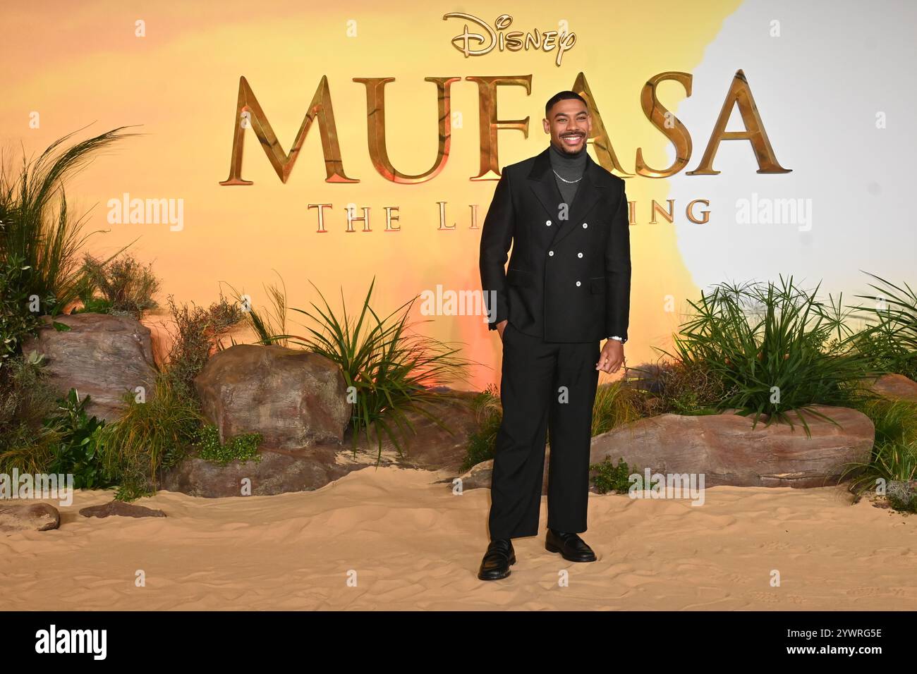 Londra, Regno Unito. 11 dicembre 2024. Aaron Pierre al Mufasa, il Re Leone prima inglese al Cineworld Leicester Square. Crediti: Nils Jorgensen/Alamy Live News Foto Stock