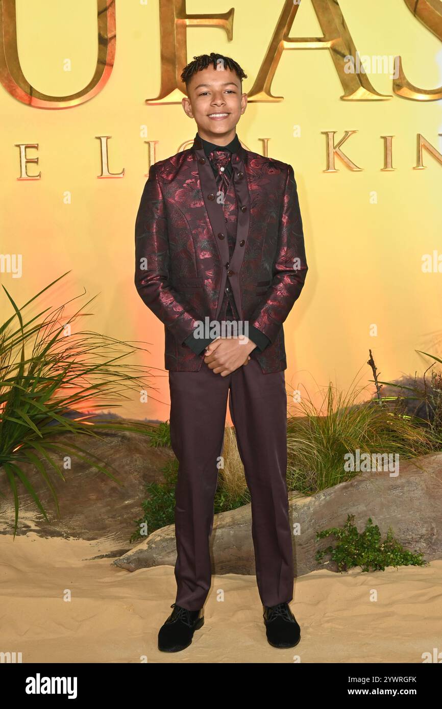 Londra, Regno Unito. 11 dicembre 2024. Theo Somolu al Mufasa, la prima del Regno Unito del Re Leone al Cineworld Leicester Square. Crediti: Nils Jorgensen/Alamy Live News Foto Stock