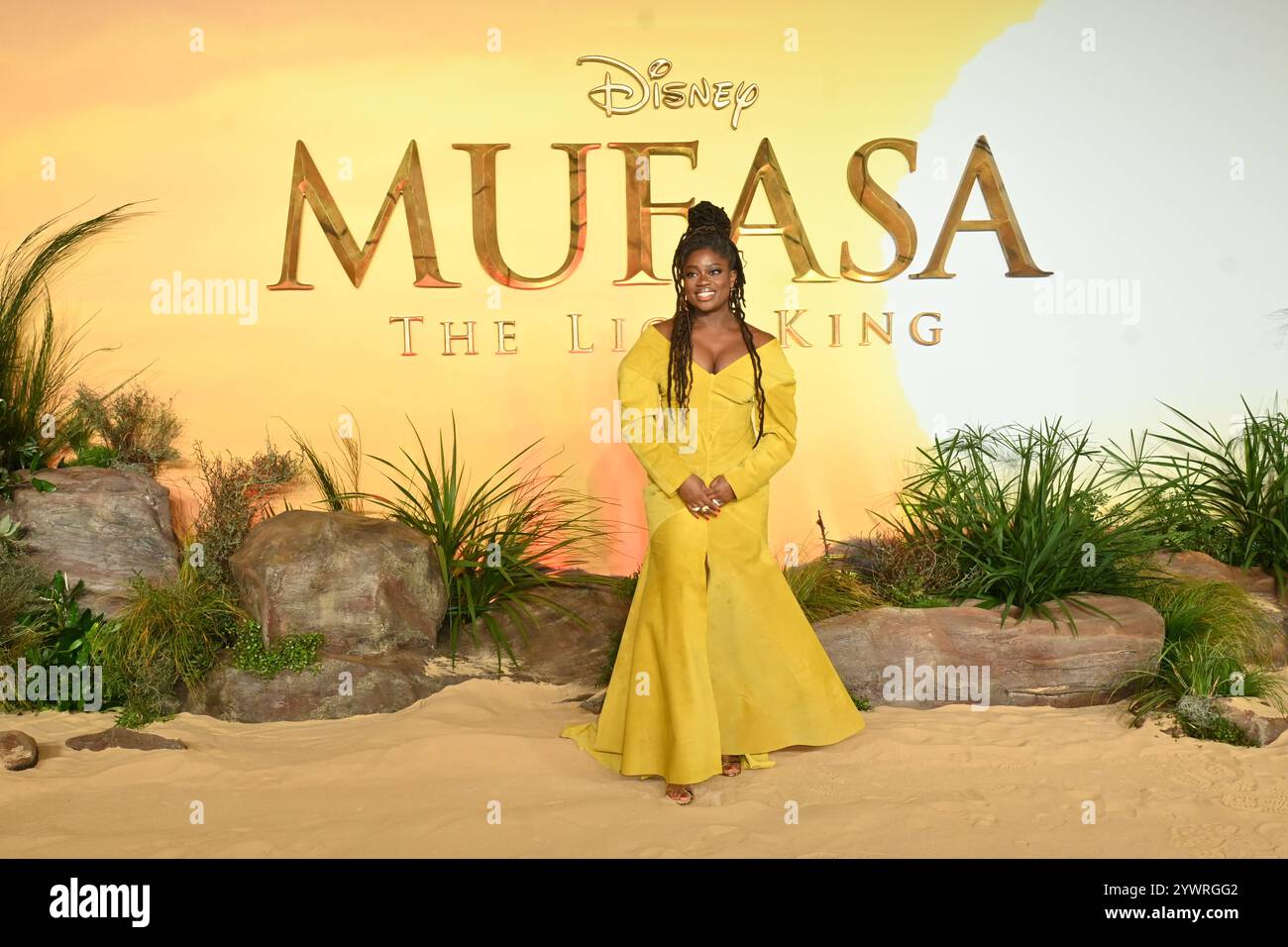Londra, Regno Unito. 11 dicembre 2024. Clara Amfo al Mufasa, il Re Leone prima inglese al Cineworld Leicester Square. Crediti: Nils Jorgensen/Alamy Live News Foto Stock