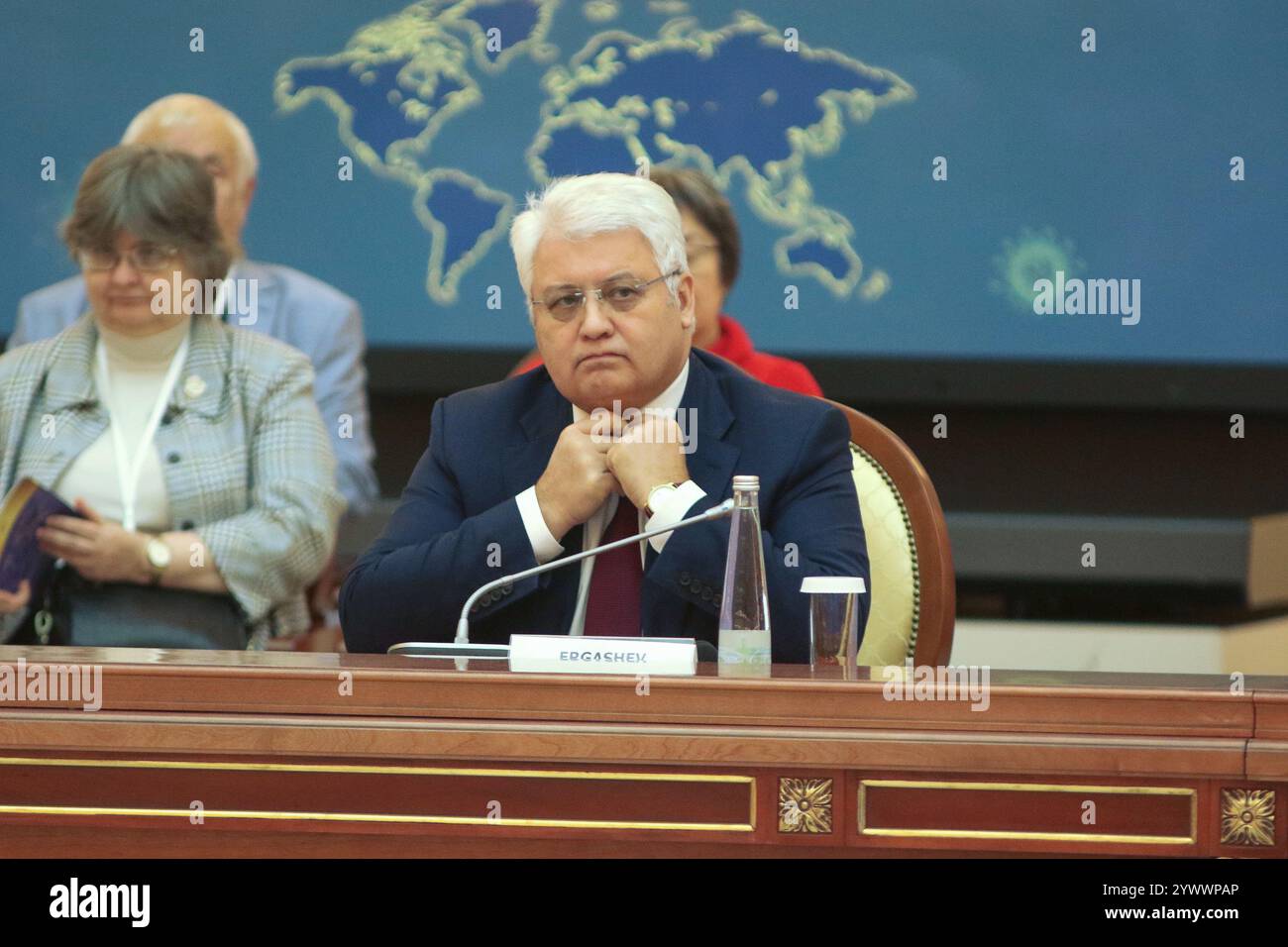 San Pietroburgo, Russia. 12 dicembre 2024. Oleg Ergashev, Vice-Governatore di San Pietroburgo, durante la V Conferenza scientifica e pratica internazionale sulla lotta contro le malattie infettive, a San Pietroburgo, presso la Biblioteca Presidenziale intitolata a B. N. Eltsin a San Pietroburgo. (Foto di Maksim Konstantinov/SOPA Images/Sipa USA) credito: SIPA USA/Alamy Live News Foto Stock