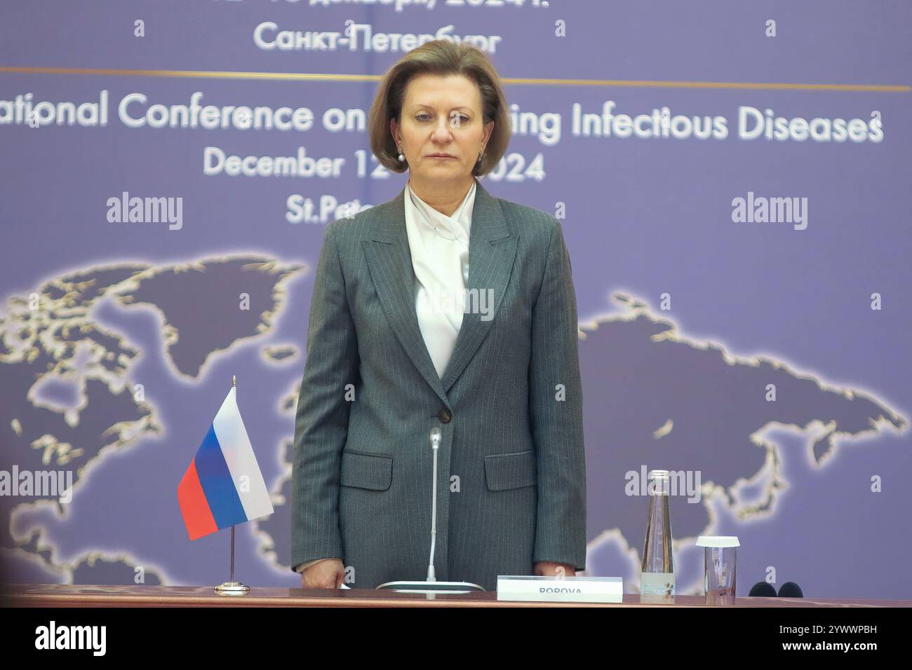 San Pietroburgo, Russia. 12 dicembre 2024. Anna Popova, Capo medico sanitario di Stato della Federazione Russa, Capo di Rospotrebnadzor, durante la V Conferenza scientifica e pratica internazionale sulla lotta contro le malattie infettive, a San Pietroburgo, presso la Biblioteca Presidenziale intitolata a B. N. Eltsin a San Pietroburgo. (Foto di Maksim Konstantinov/SOPA Images/Sipa USA) credito: SIPA USA/Alamy Live News Foto Stock