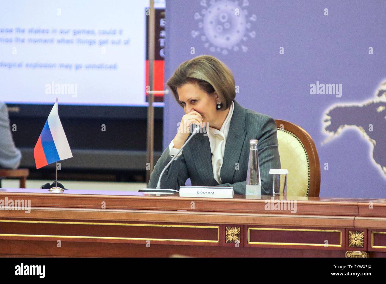 San Pietroburgo, Russia. 12 dicembre 2024. Anna Popova, Capo medico sanitario di Stato della Federazione Russa, Capo di Rospotrebnadzor, durante la V Conferenza scientifica e pratica internazionale sulla lotta contro le malattie infettive, a San Pietroburgo, presso la Biblioteca Presidenziale intitolata a B. N. Eltsin a San Pietroburgo. (Foto di Maksim Konstantinov/SOPA Image/Sipa USA) credito: SIPA USA/Alamy Live News Foto Stock