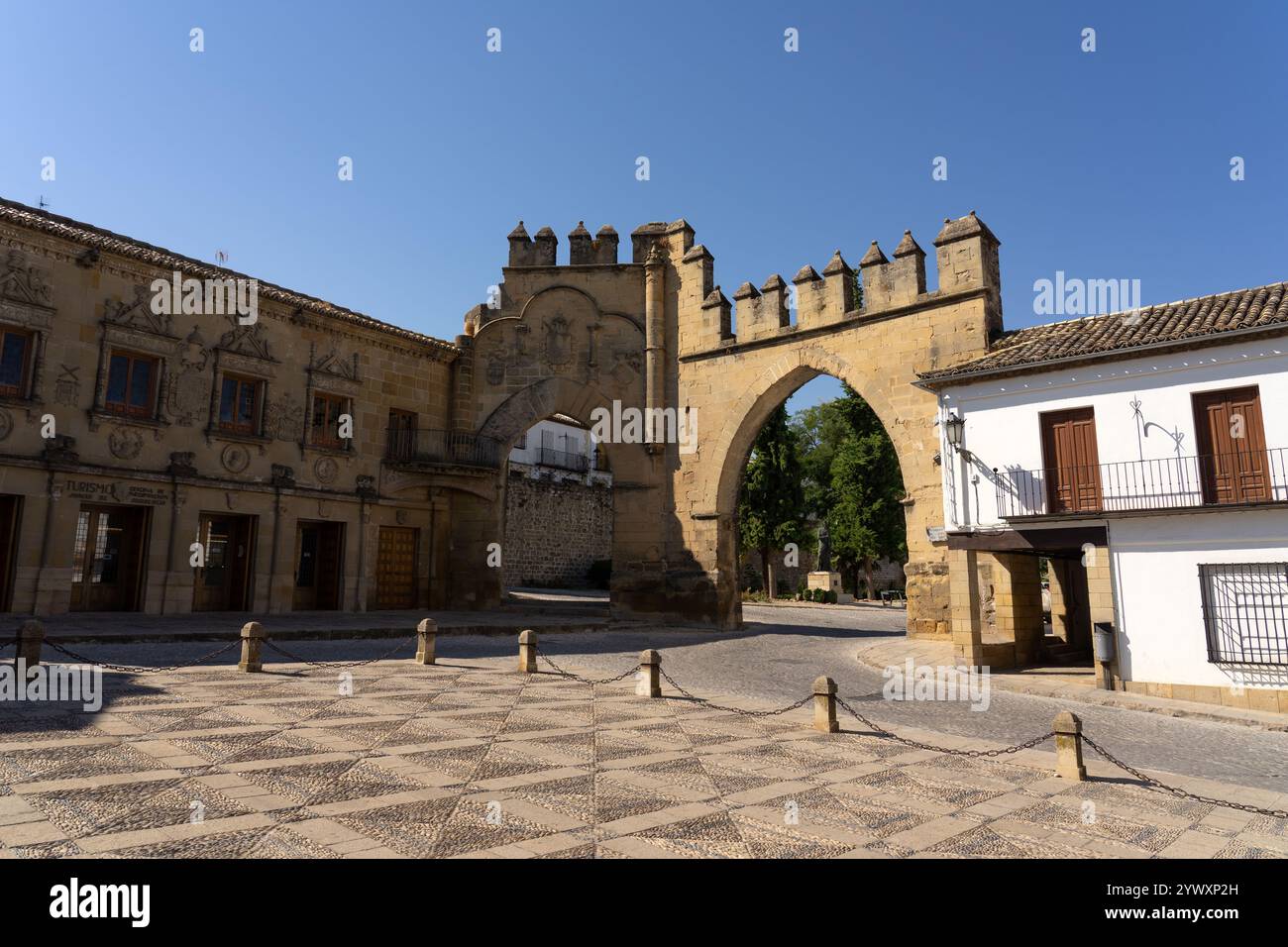 Piazza Lione nella città vecchia di Baeza, patrimonio dell'umanità dell'UNESCO, Jaen, Spagna. Foto Stock