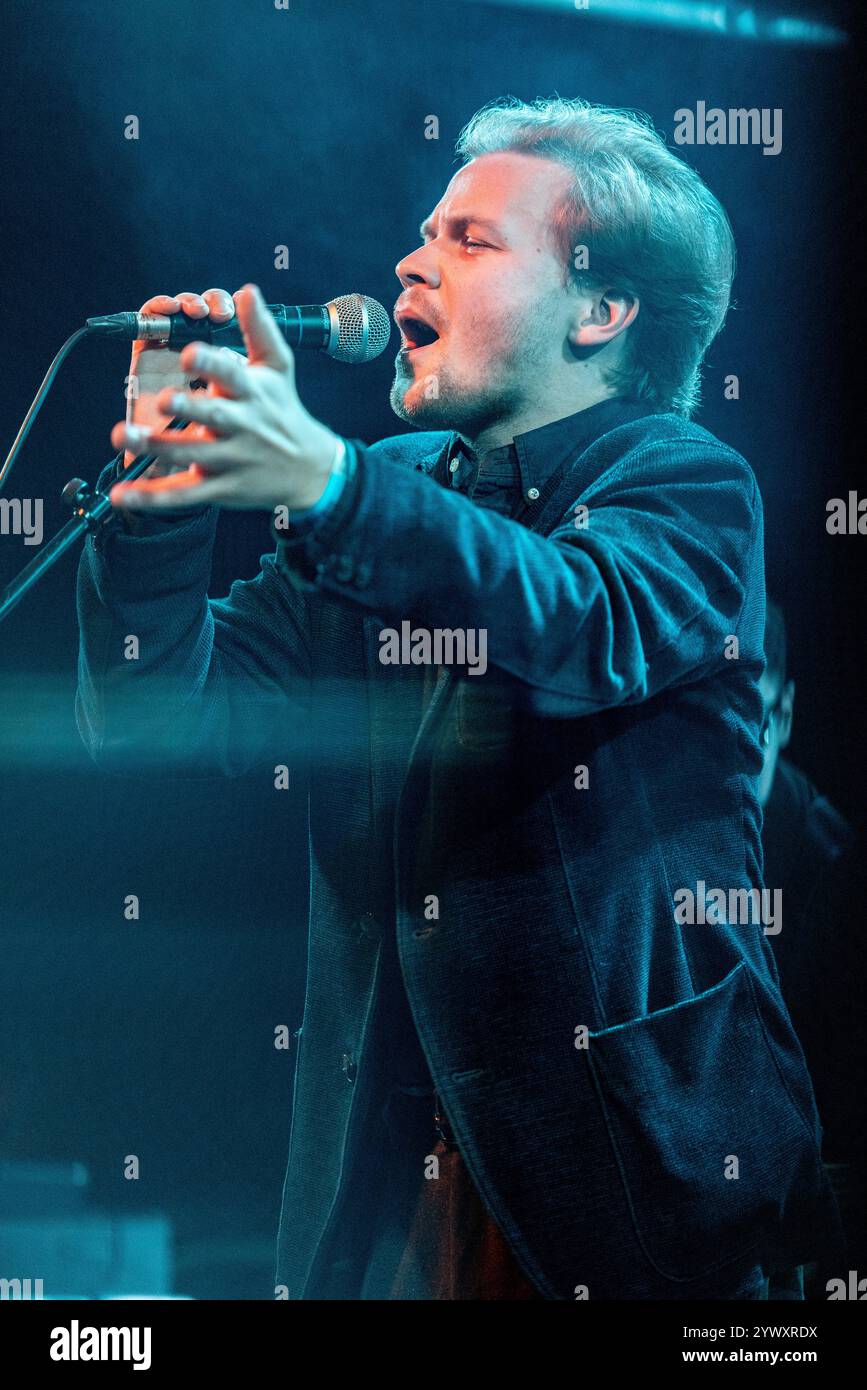 Italia 9 dicembre 2024 Geordie Greep - Black Midi cantante e frontman - live al Circolo Magnolia Milano © Andrea Ripamonti / Alamy Foto Stock