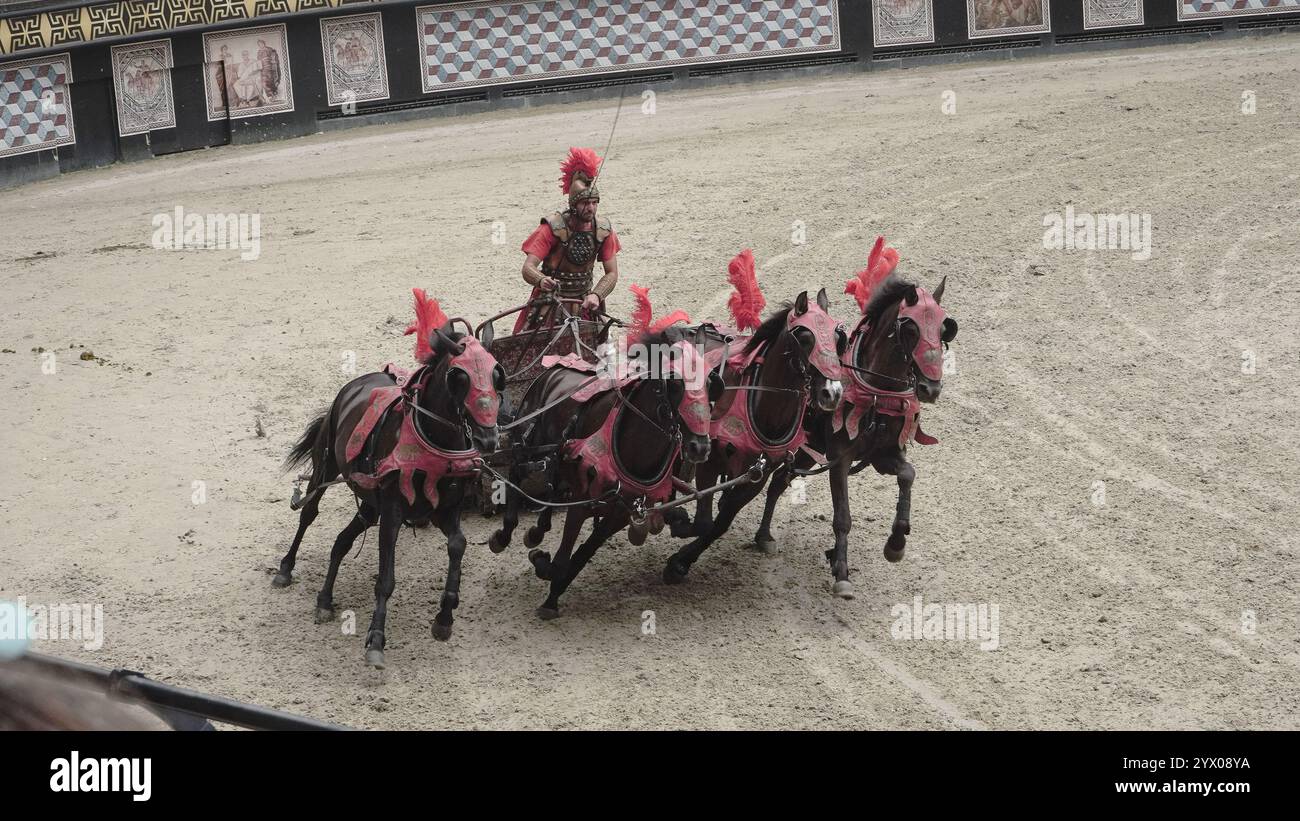 Carro del Trionfo: Centurione romano nelle corse del Colosseo Foto Stock