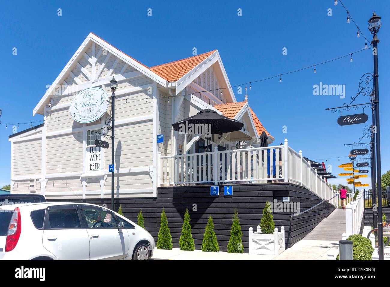 Parigi per il Weekend Cafe, Charles Street, Kaiapoi, Canterbury, South Island, nuova Zelanda Foto Stock
